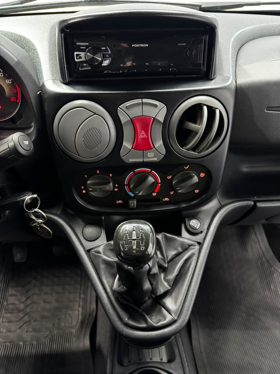 Fiat Doblo " 7 Lugares " - foto 15