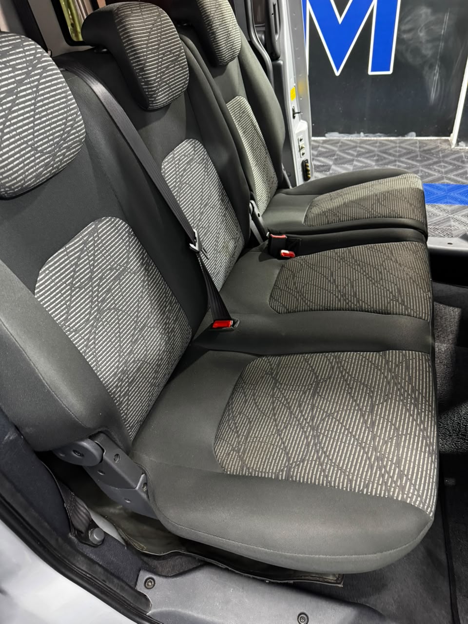 Fiat Doblo " 7 Lugares " - foto 20