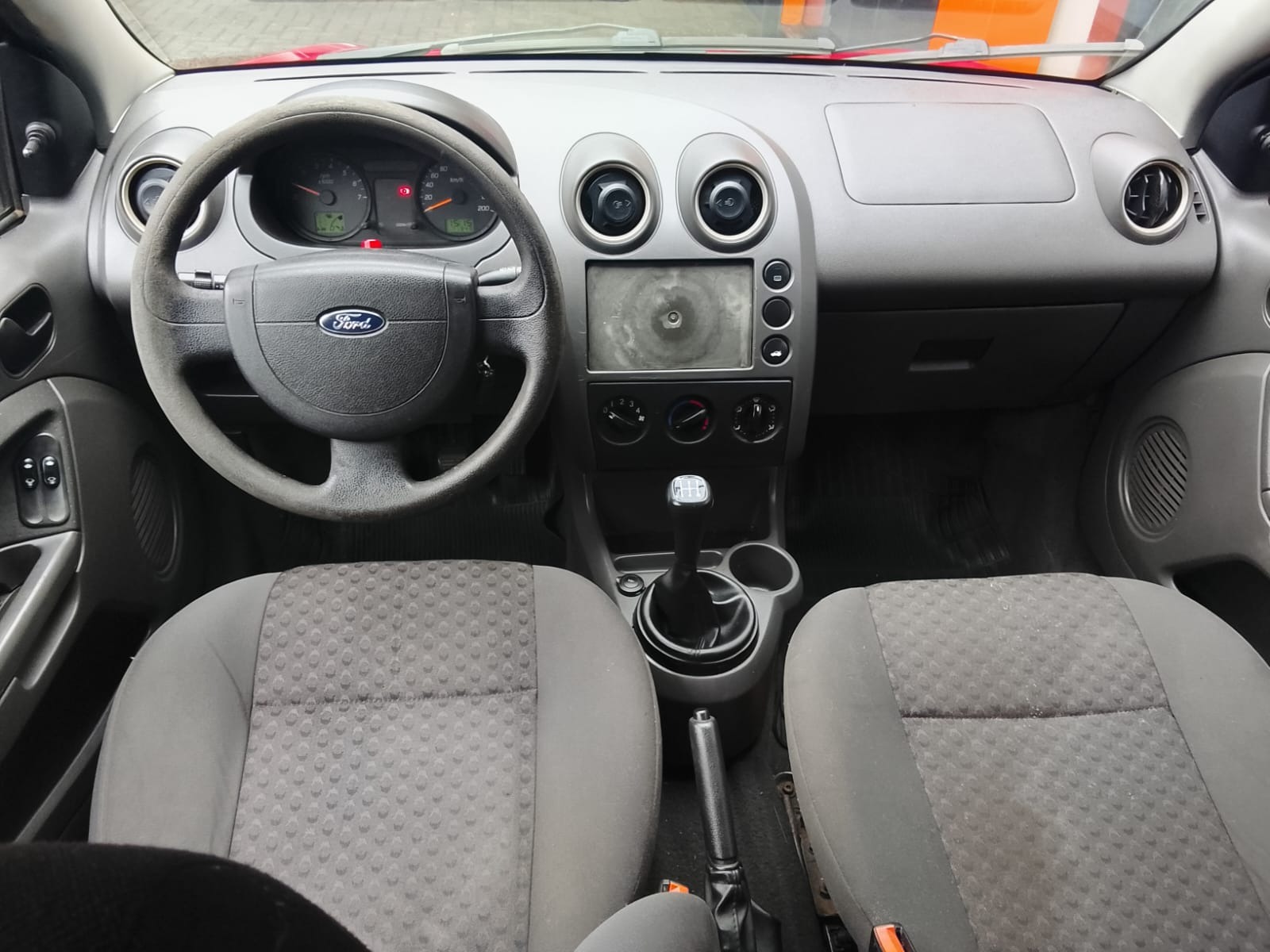 Ford Fiesta Personnalité 1.0 8V 66cv 5P - foto 5