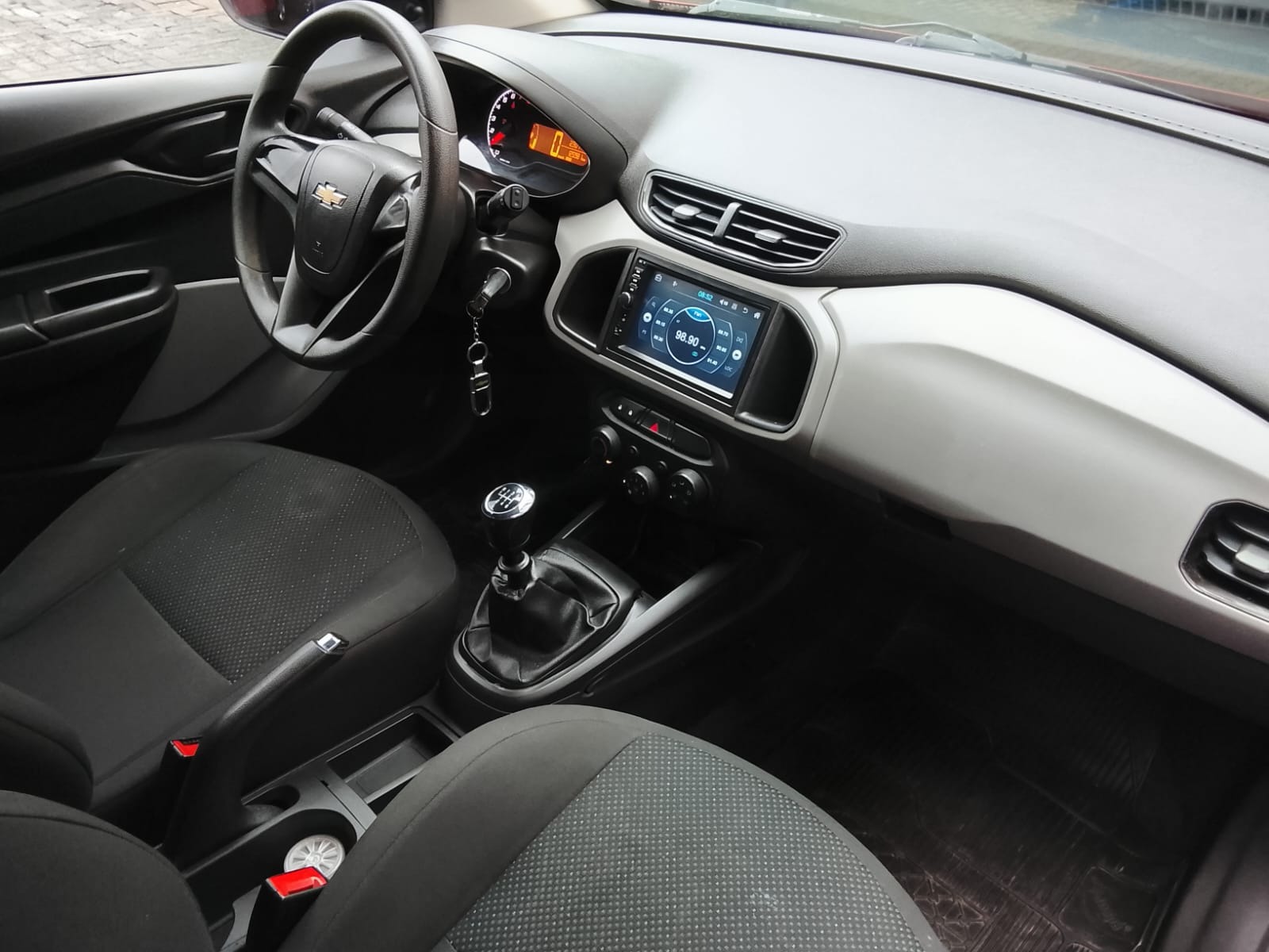 Chevrolet Onix Hatch Joy 1.0 8V Flex 5P Mec. - foto 11