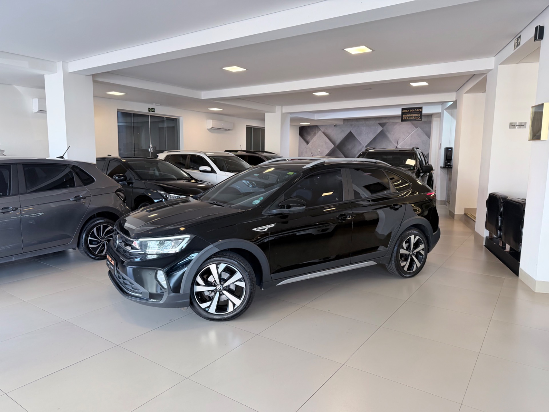 Volkswagen Nivus Highline 1.0 200 TSI Flex Aut. - foto 3