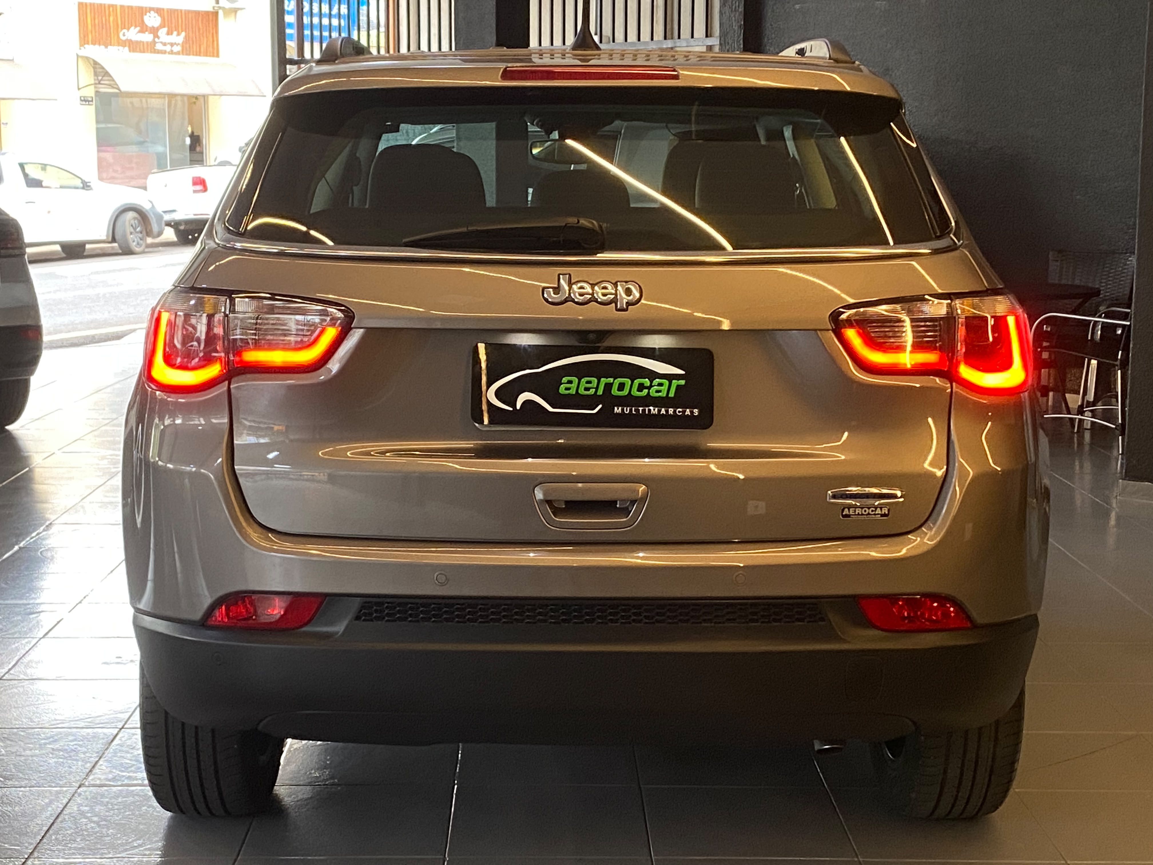 Jeep Compass Longitude 2.0 4X2 Flex 16V Aut. - foto 6