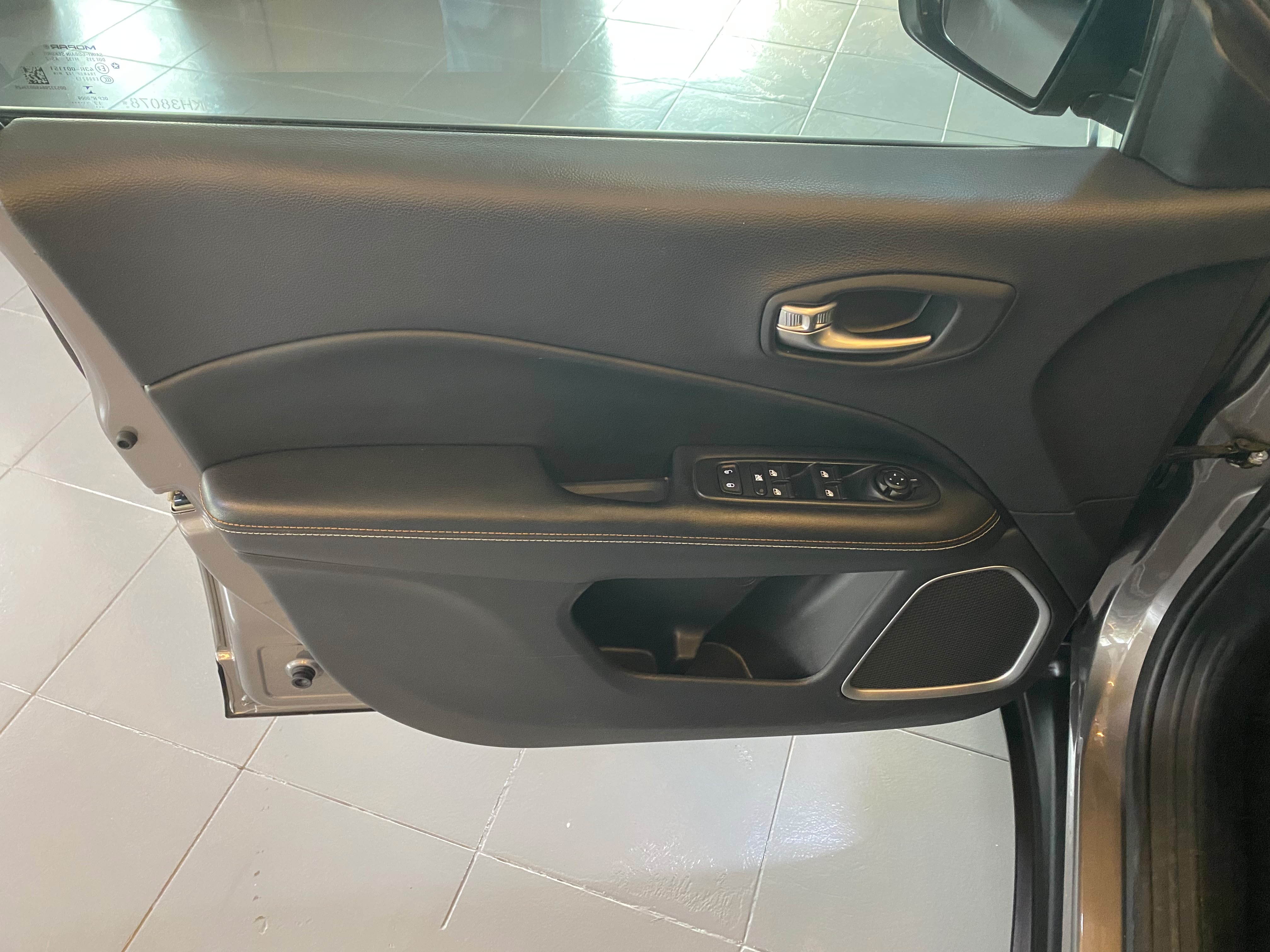 Jeep Compass Longitude 2.0 4X2 Flex 16V Aut. - foto 14