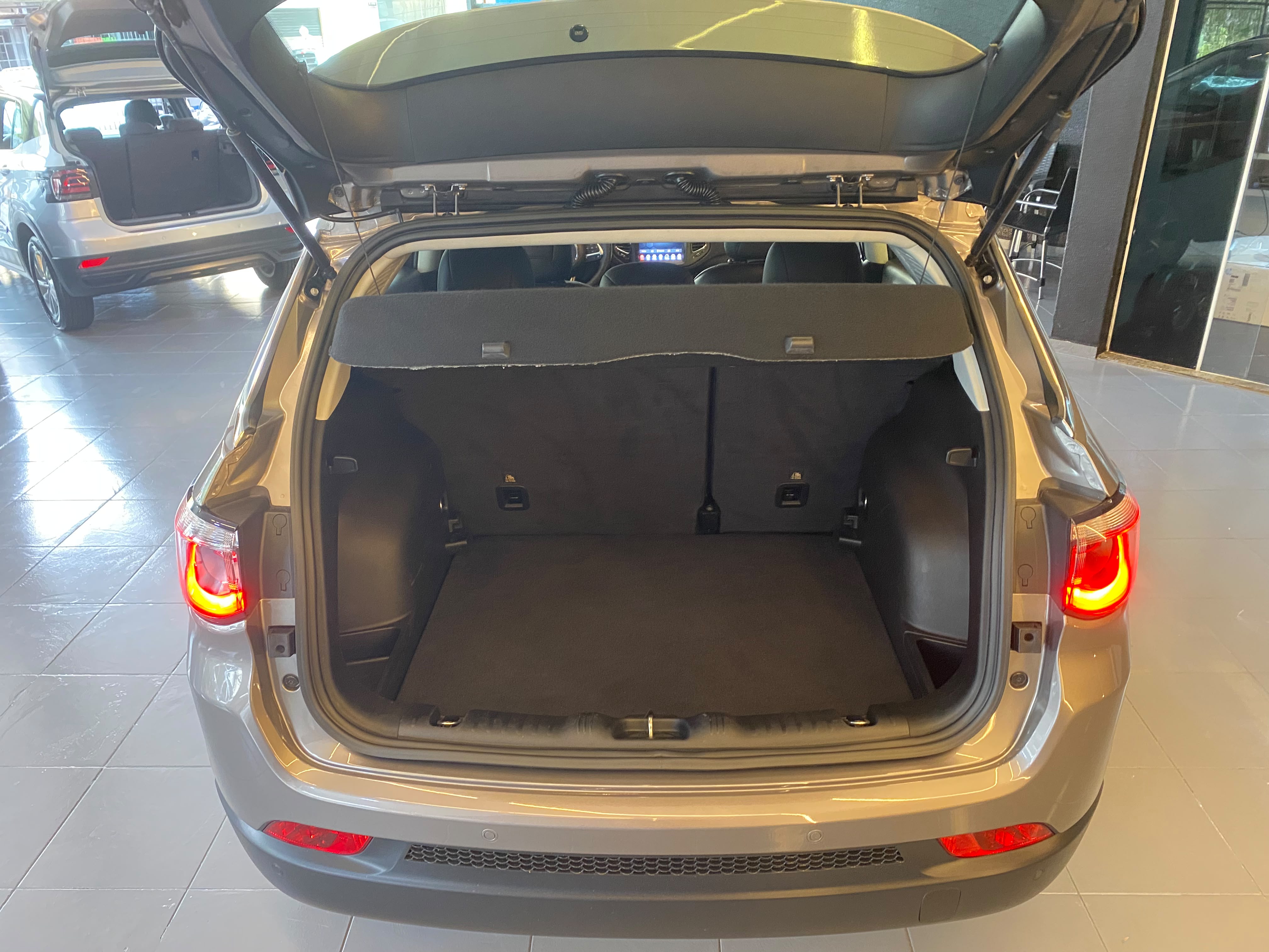 Jeep Compass Longitude 2.0 4X2 Flex 16V Aut. - foto 8