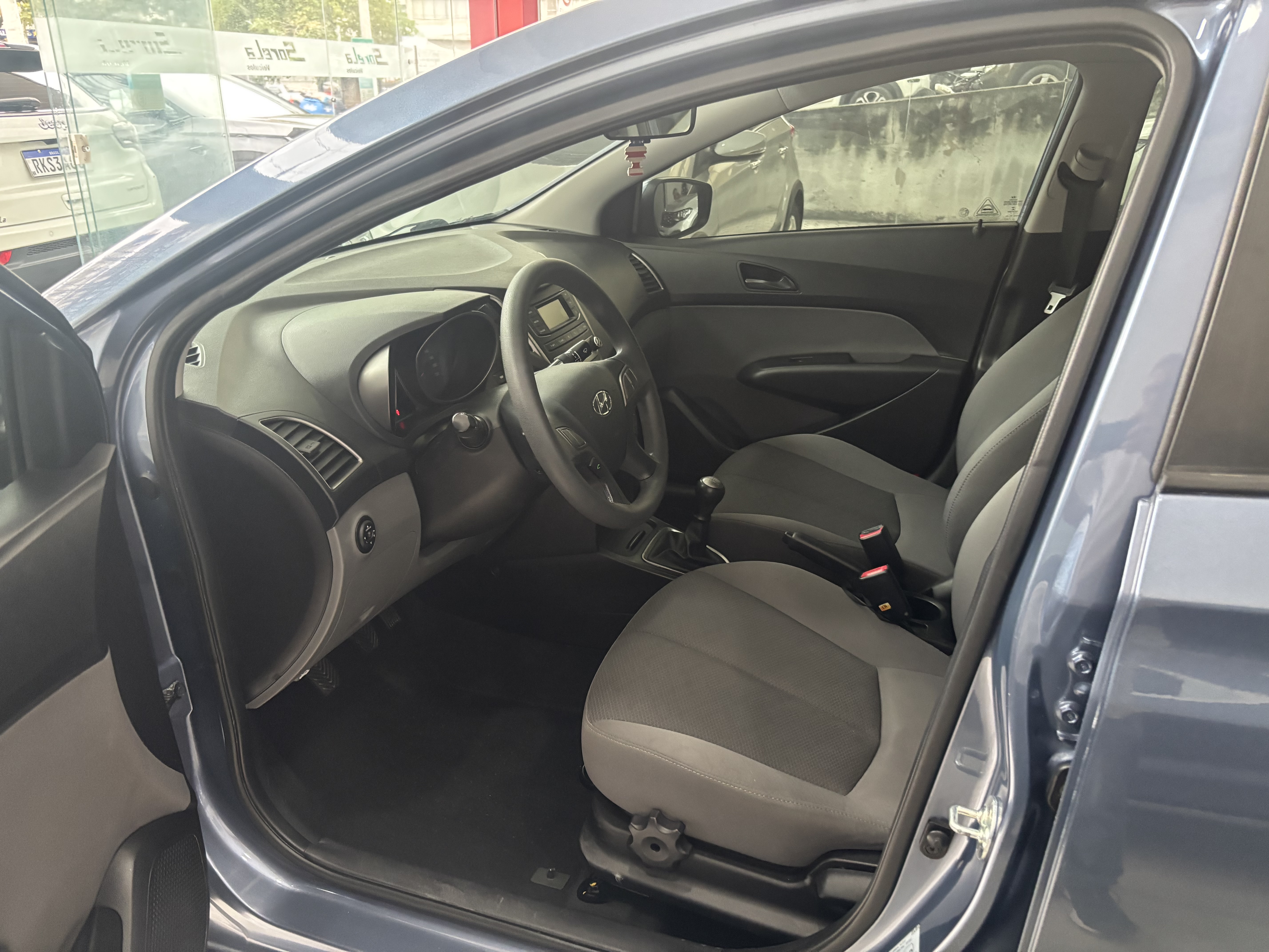 Hyundai HB20S C.plus C.style1.0 Flex 12V Mec. 4P - foto 8