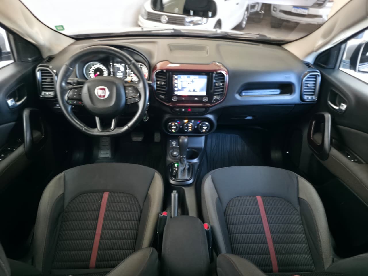 Fiat Toro Freedom 1.8 16V Flex Aut. - foto 11