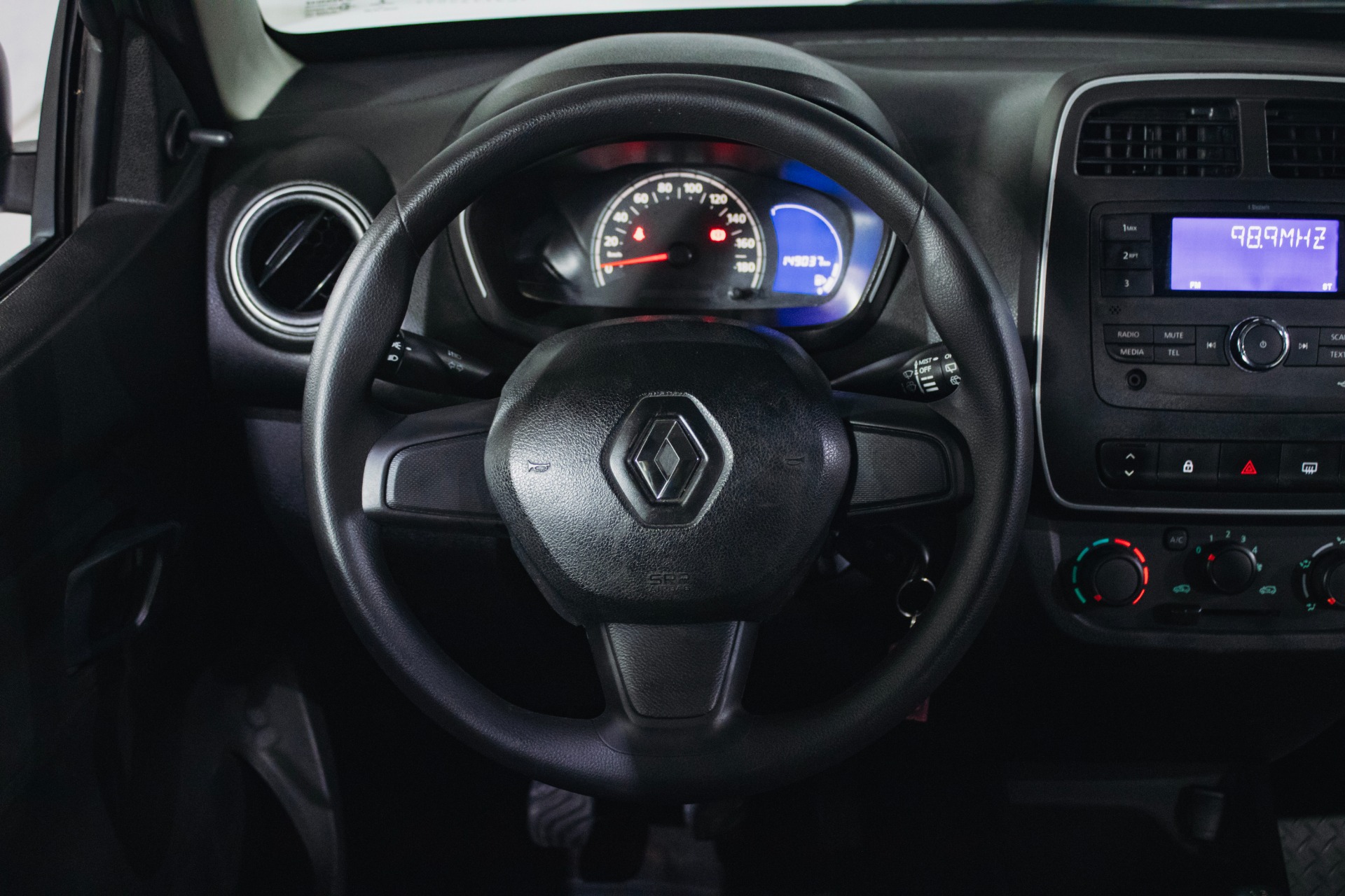 Renault Kwid Zen 1.0 Flex 12V 5P Mec. - foto 8