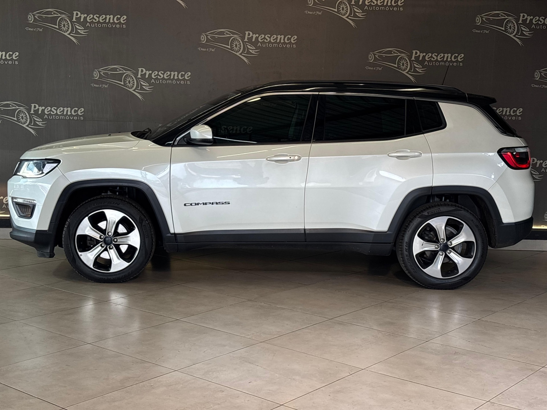 Jeep Compass Longitude 2.0 4X2 Flex 16V Aut. - foto 5