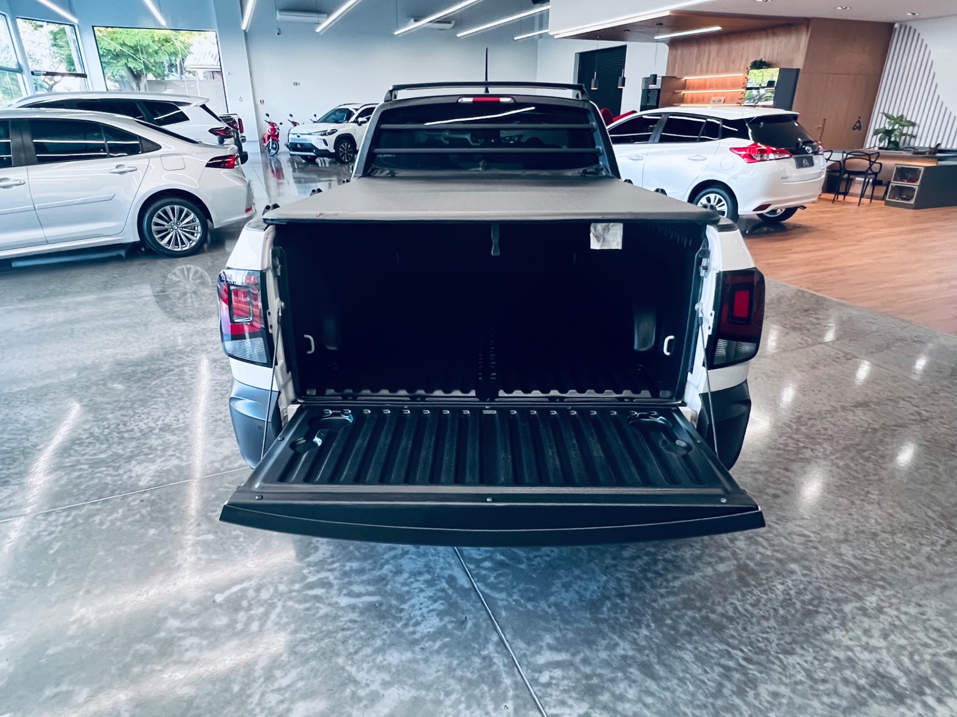 Volkswagen Saveiro Robust 1.6 Total Flex 16V - foto 11