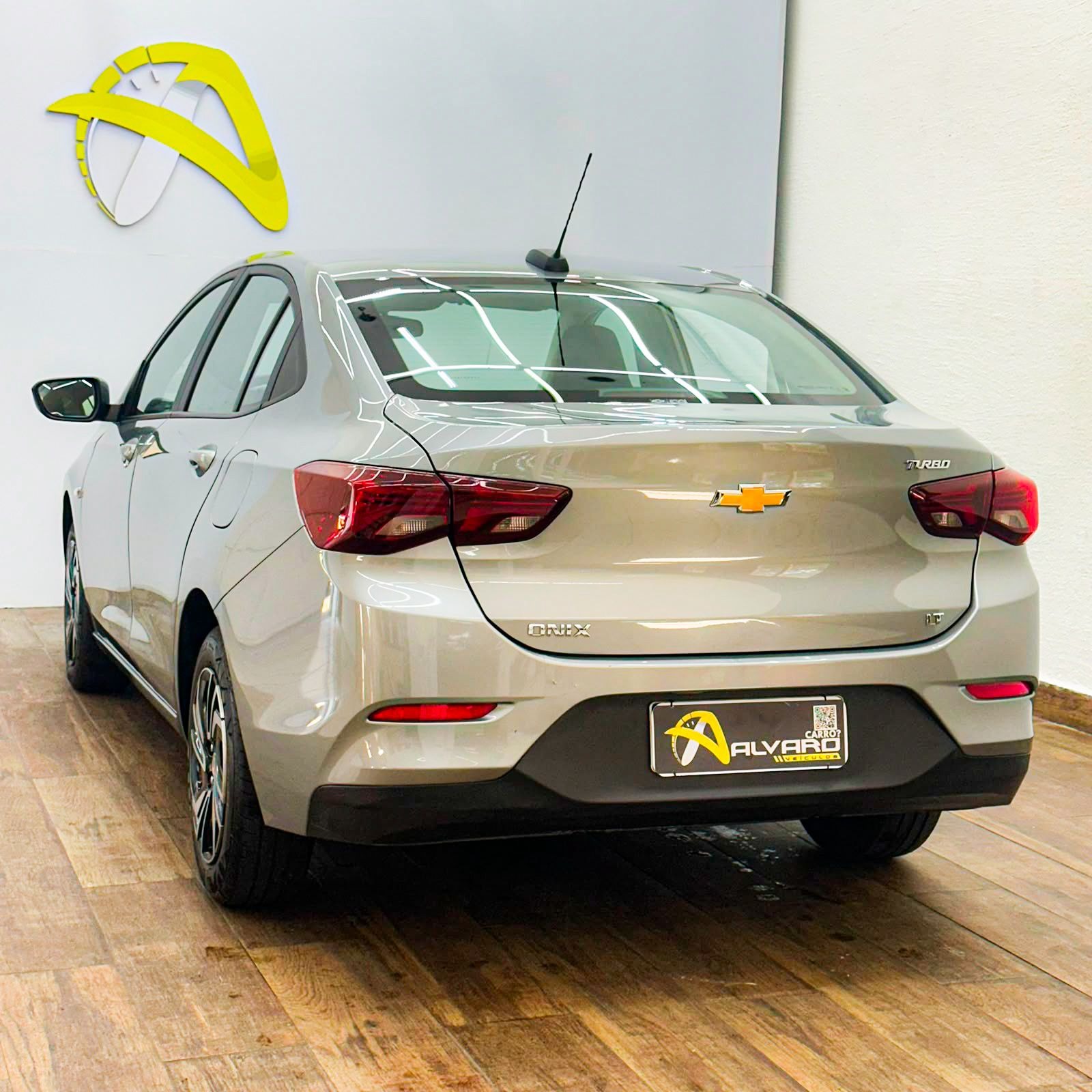 Chevrolet Onix Plus Plus LT 1.0 12V Tb Flex Aut. - foto 6