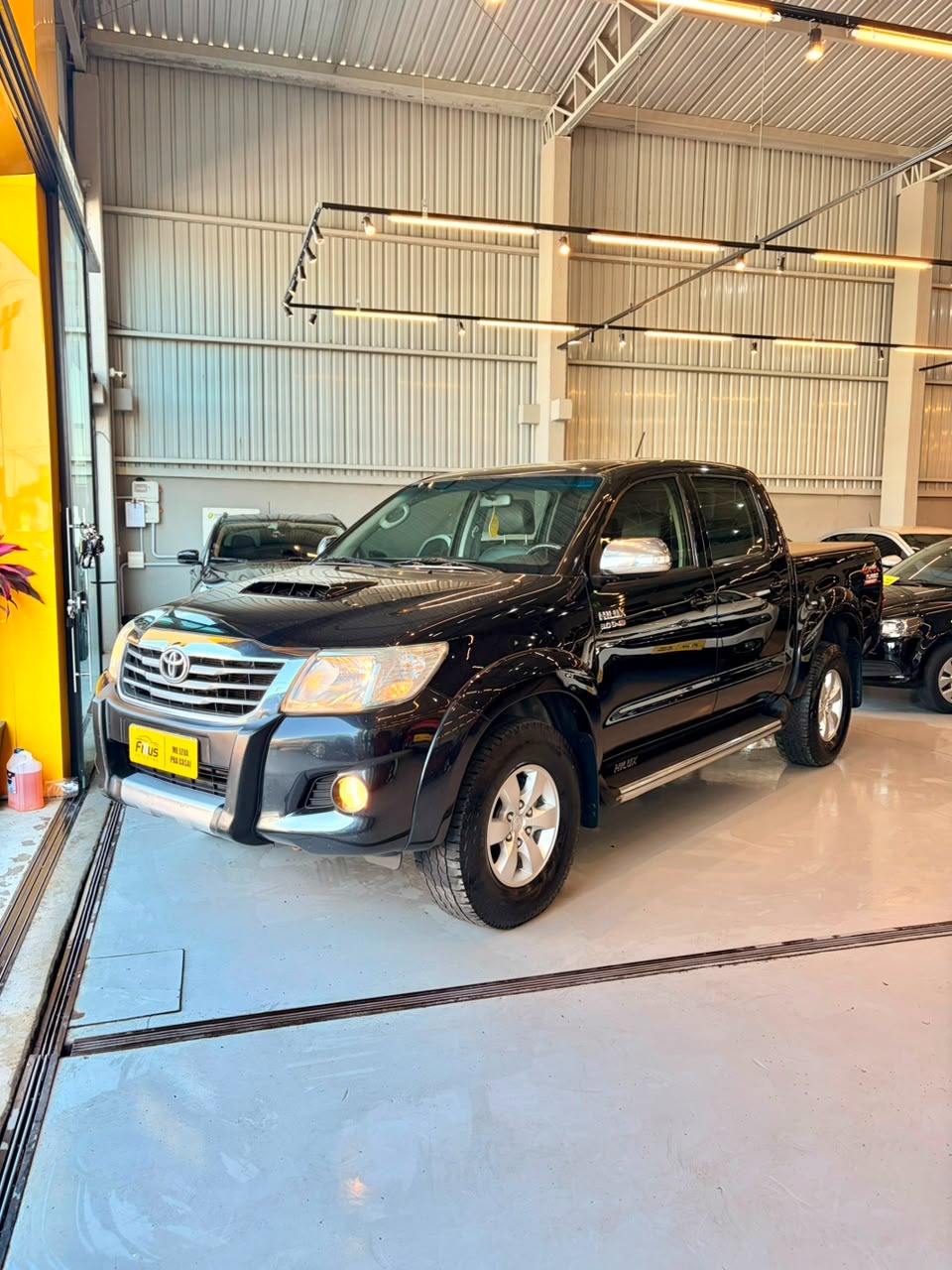Toyota Hilux Cd Srv D4 D 4X4 3.0 TDI Diesel Automático - foto 18
