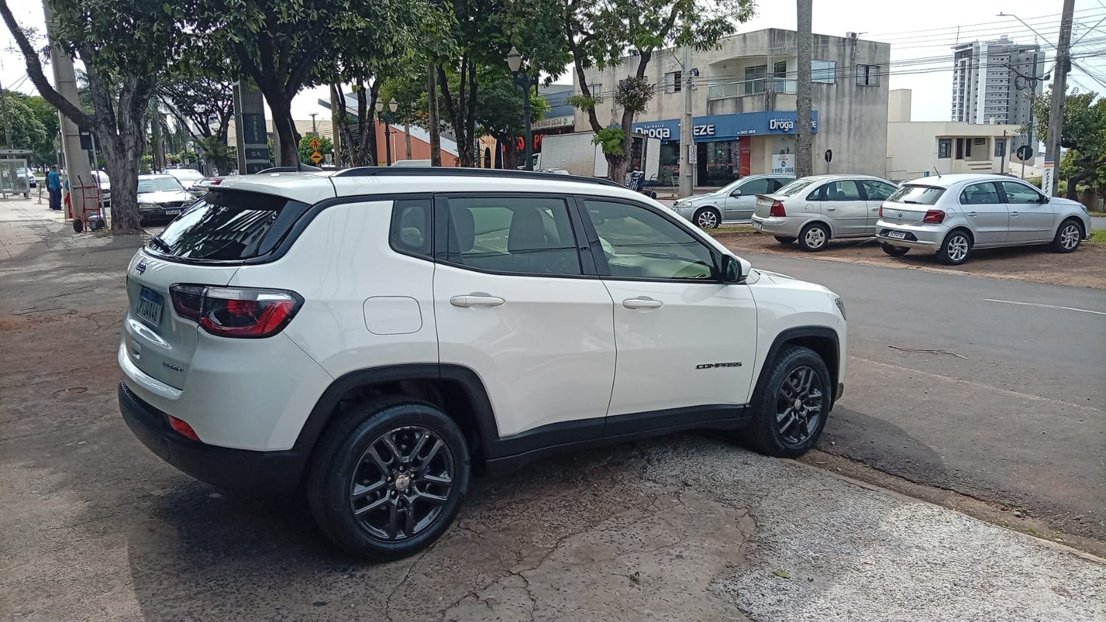 Jeep Compass Sport 2.0 4X2 Flex 16V Aut. - foto 3