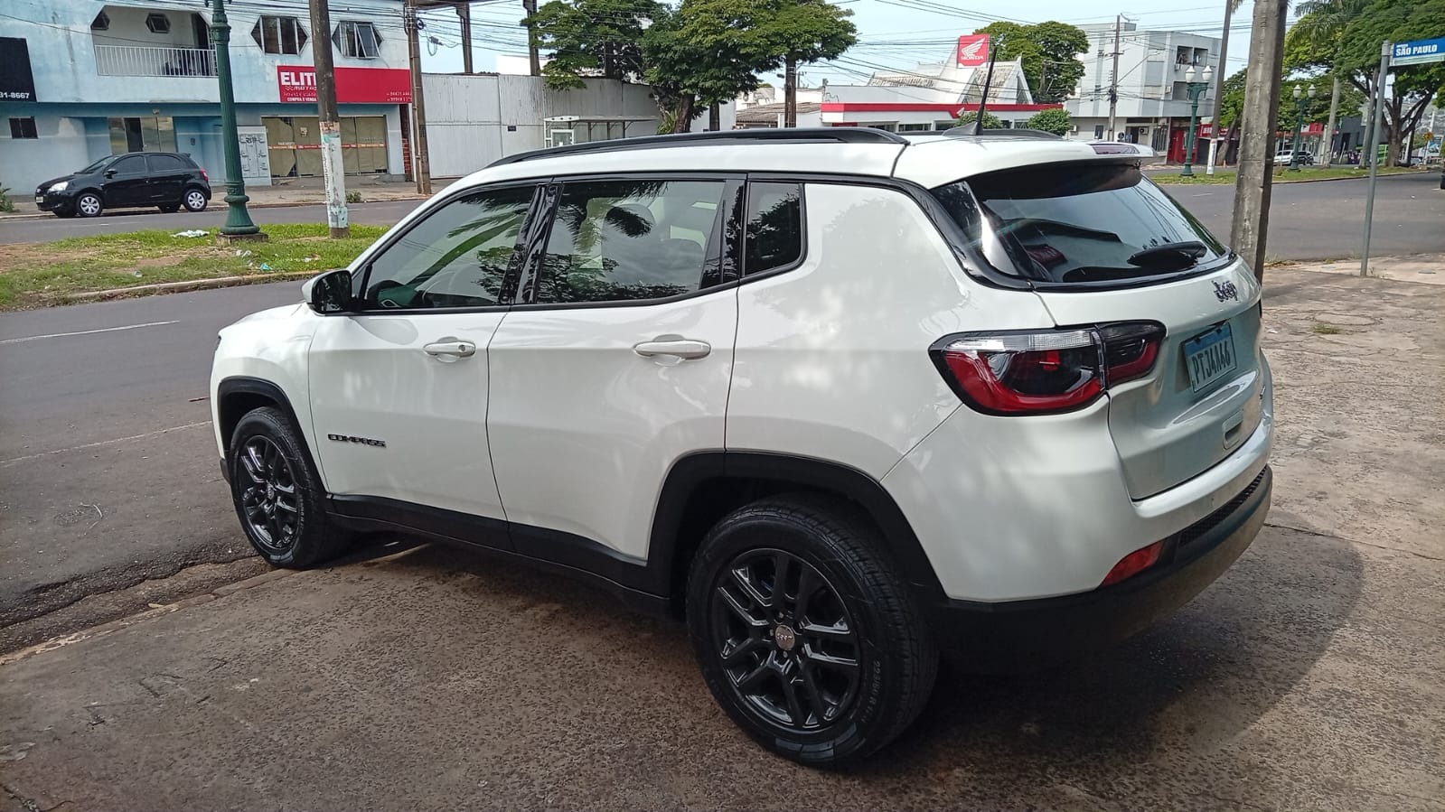 Jeep Compass Sport 2.0 4X2 Flex 16V Aut. - foto 4