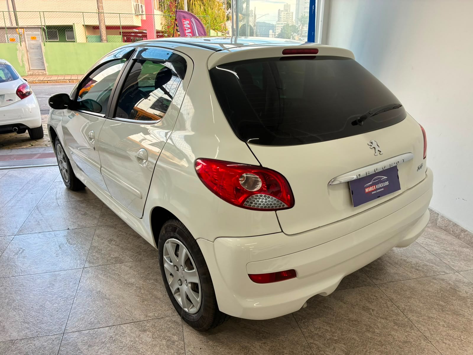 Peugeot 207 Active 1.4 Flex 8V 5P - foto 7