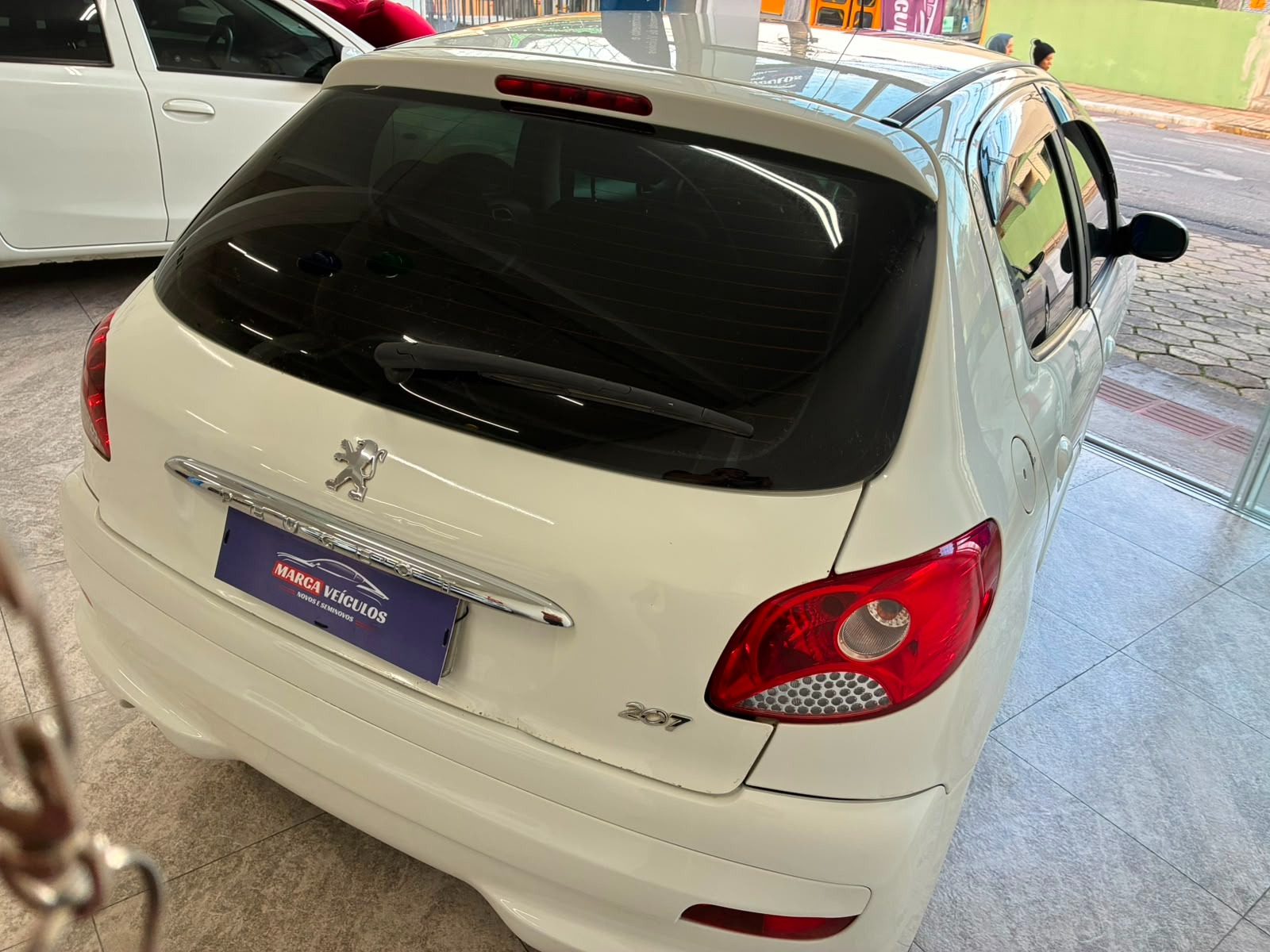 Peugeot 207 Active 1.4 Flex 8V 5P - foto 6