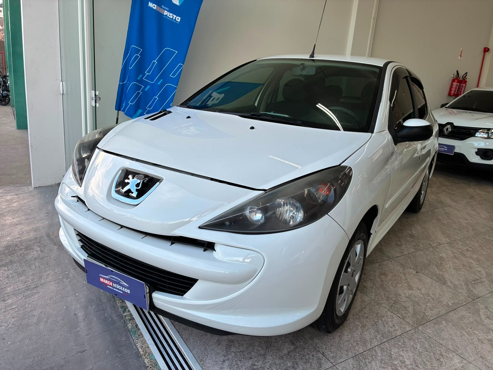 Peugeot 207 Active 1.4 Flex 8V 5P - foto 5