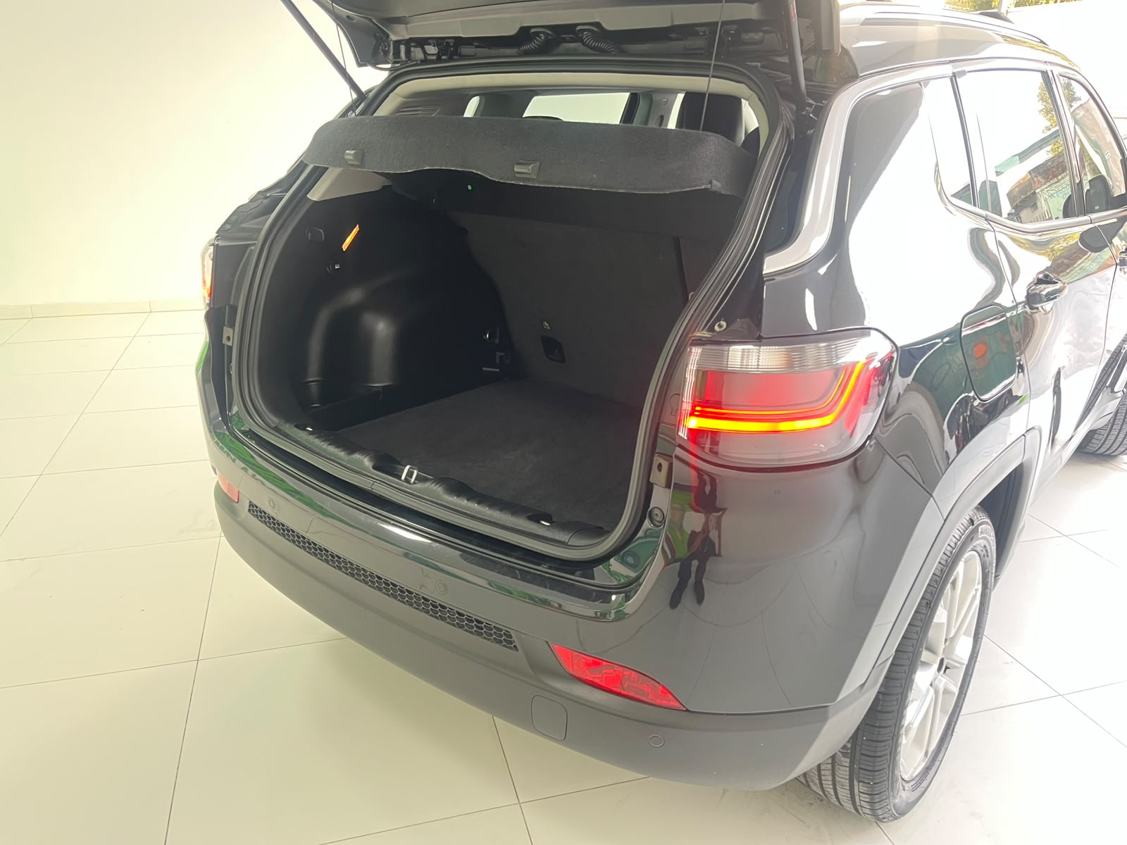 Jeep Compass Long. T270 1.3 Tb 4X2 Flex Aut. - foto 9