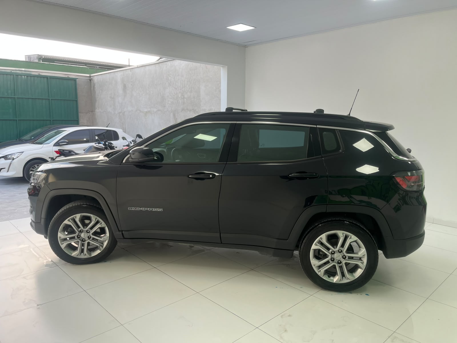 Jeep Compass Long. T270 1.3 Tb 4X2 Flex Aut. - foto 14
