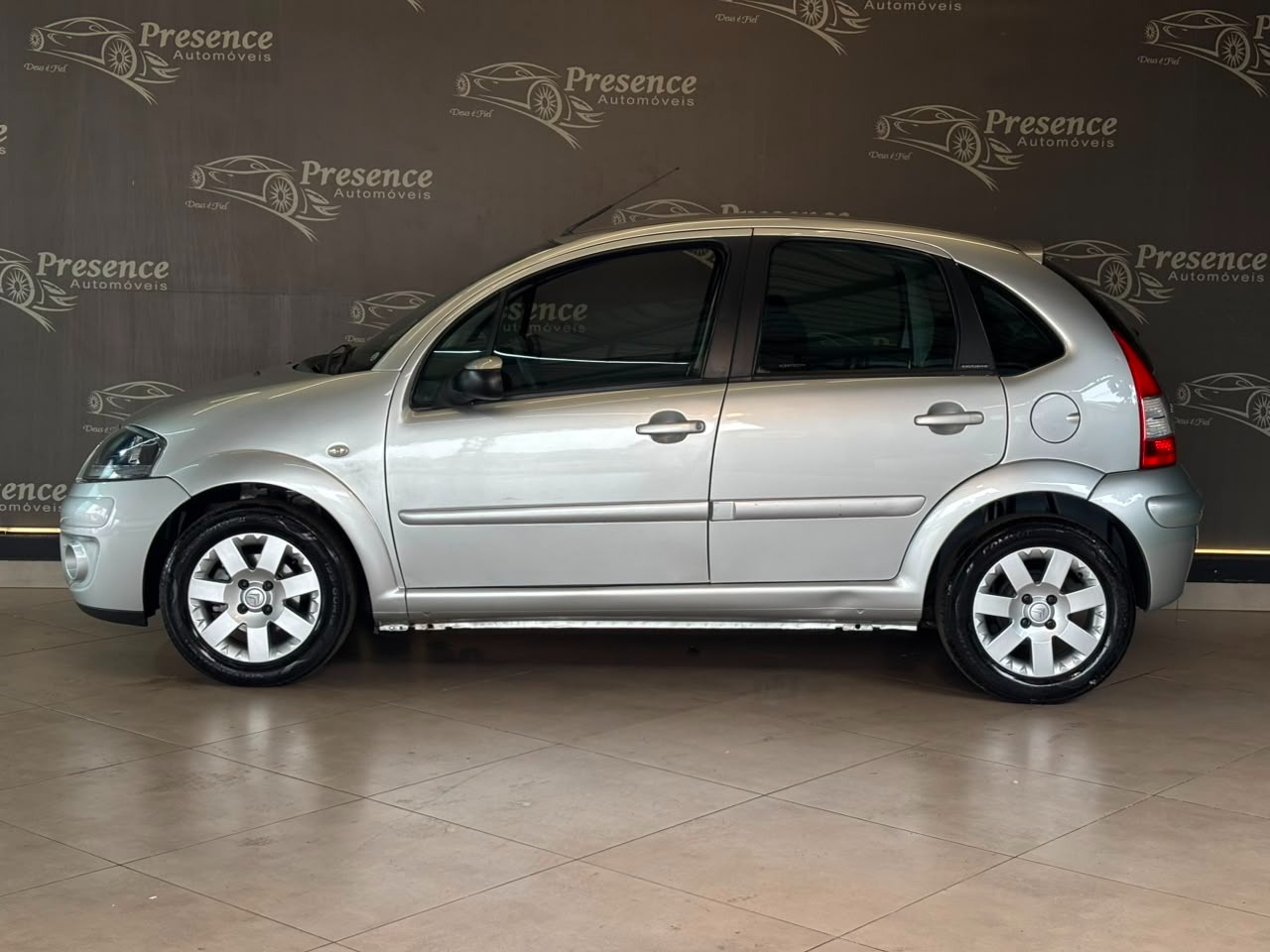 Citroën C3 Origine 1.5 Flex 8V 5P Mec. - foto 4