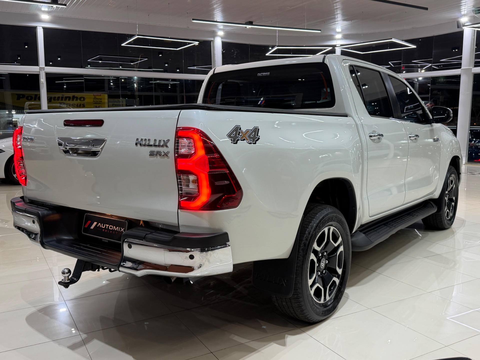 Toyota Hilux Cd Srx 4X4 2.8 TDI 16V Diesel Aut. - foto 11