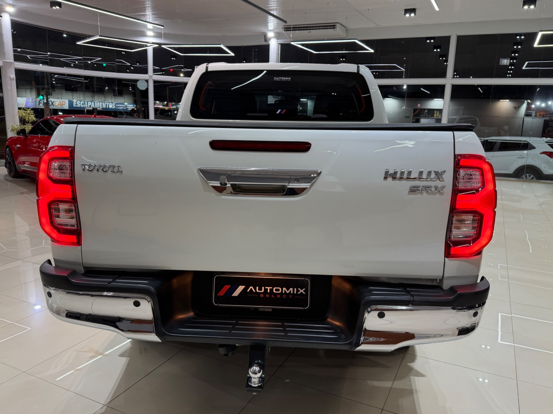 Toyota Hilux Cd Srx 4X4 2.8 TDI 16V Diesel Aut. - foto 8