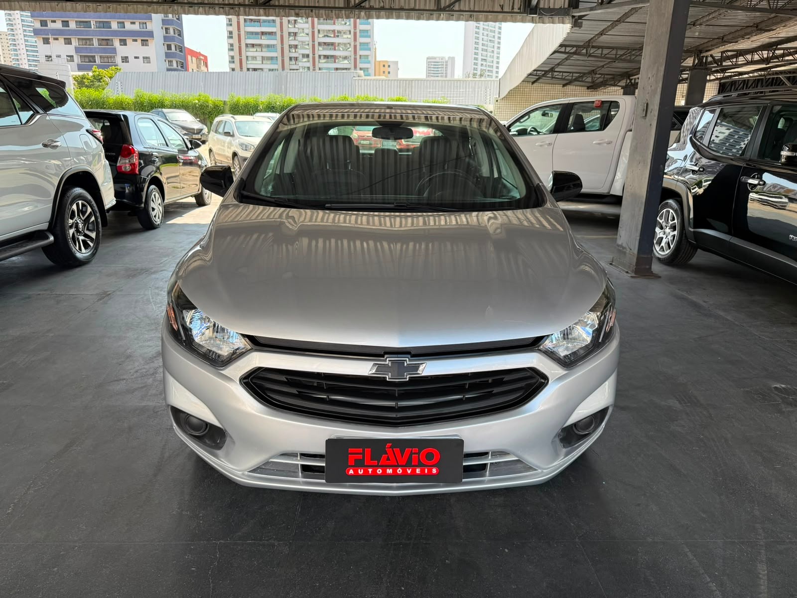 Chevrolet Onix Hatch Joy 1.0 8V Flex 5P Mec. - foto 2