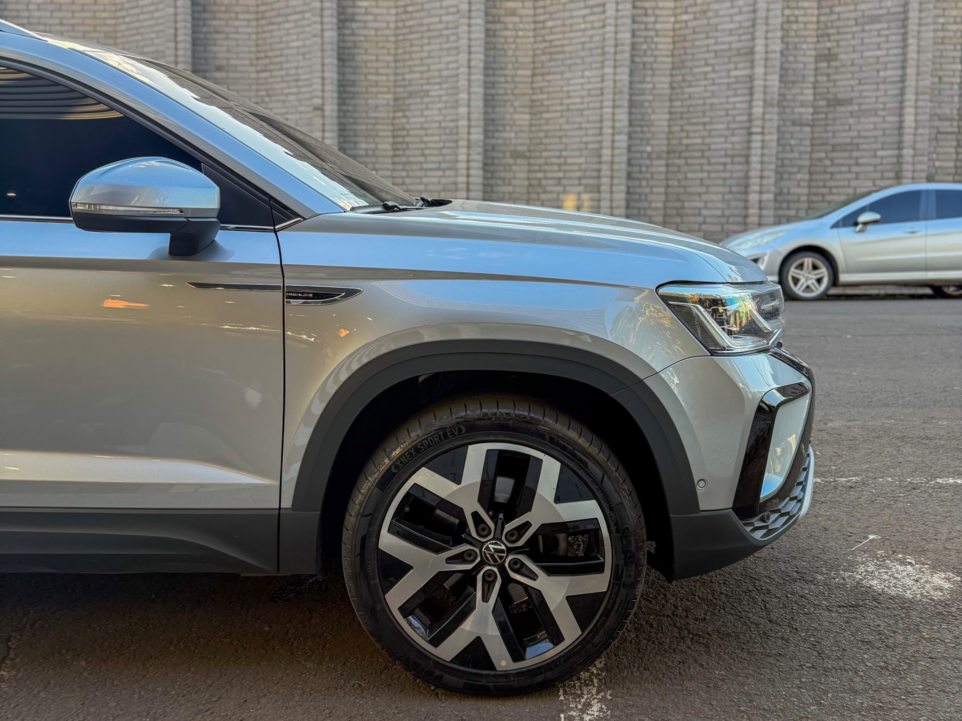 Volkswagen Taos Highline 1.4 250 TSI Flex Aut. - foto 9