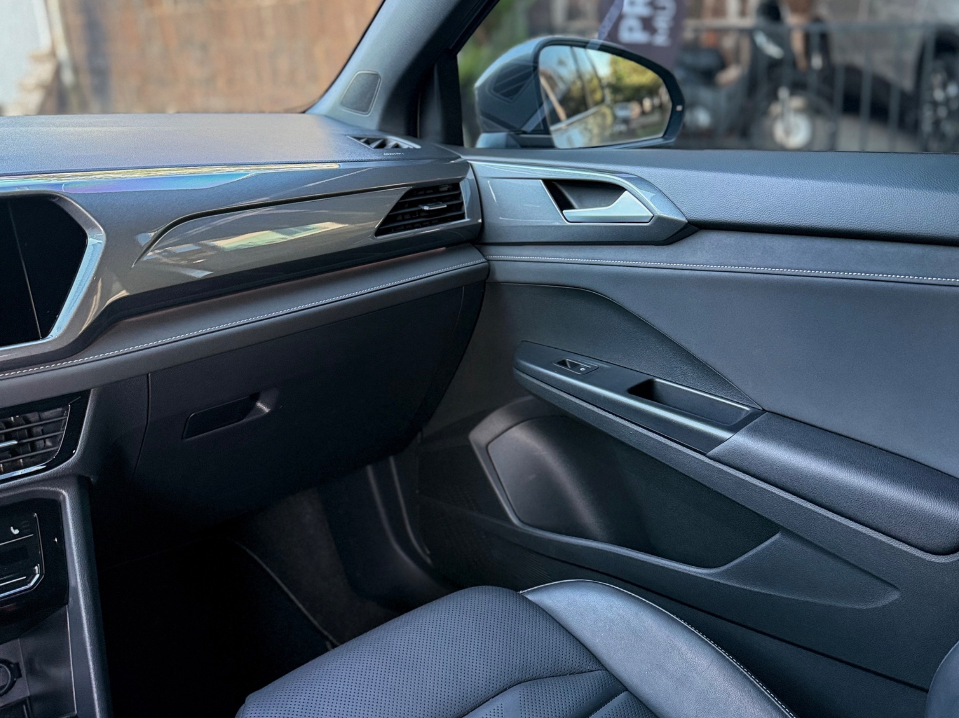 Volkswagen Taos Highline 1.4 250 TSI Flex Aut. - foto 7