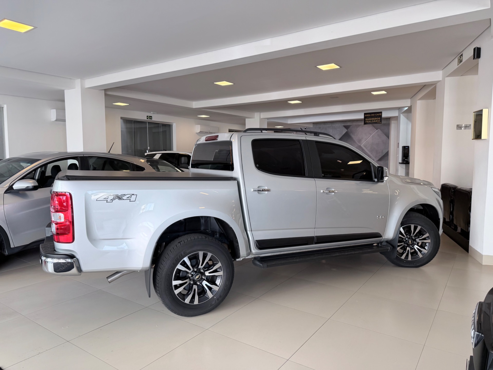 Chevrolet S10 Pick Up LTZ 2.5 Flex 4X4 Cd Aut. - foto 3