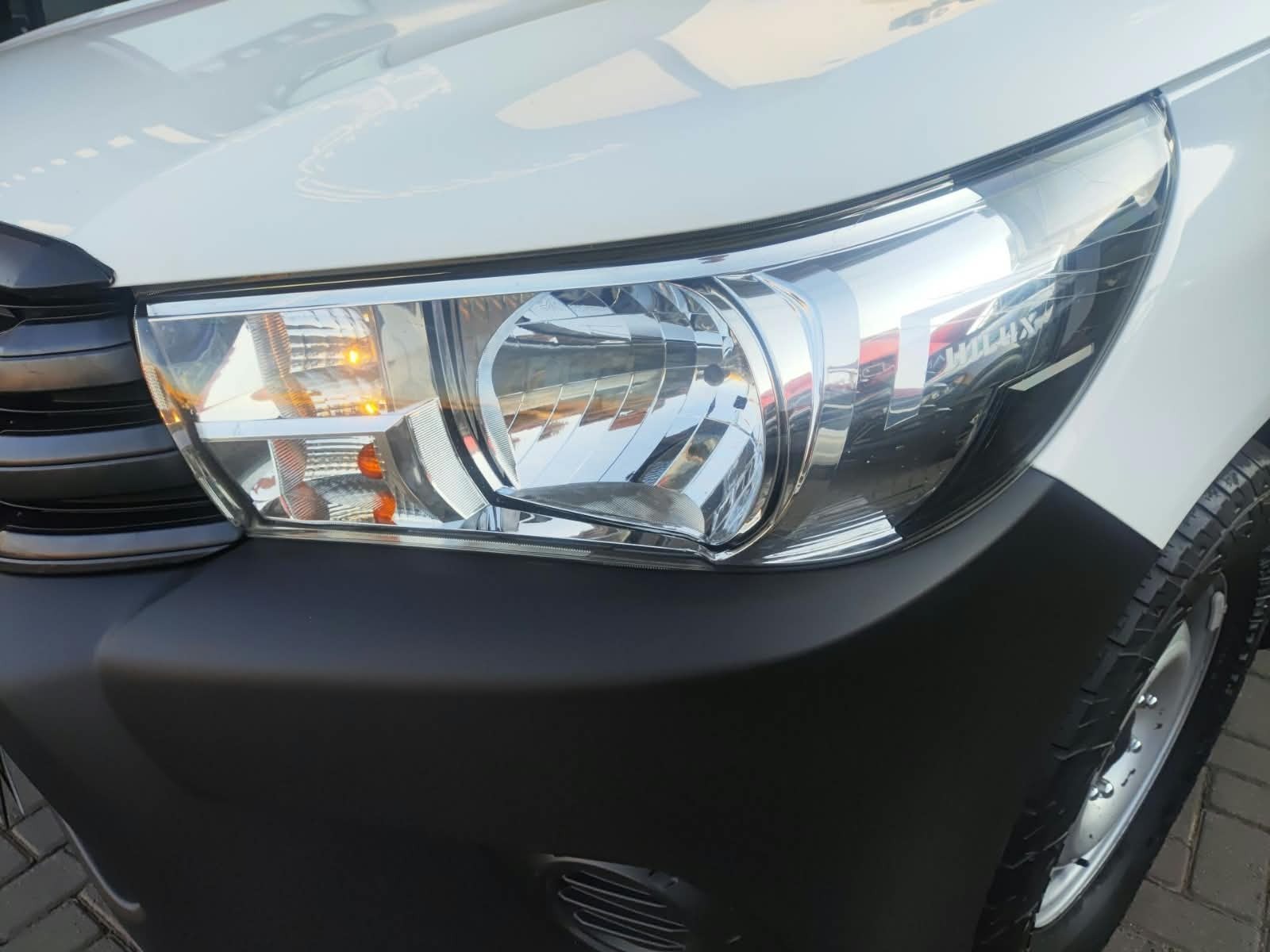 Toyota Hilux Cs 4X4 2.8 TDI Diesel Mec. - foto 5