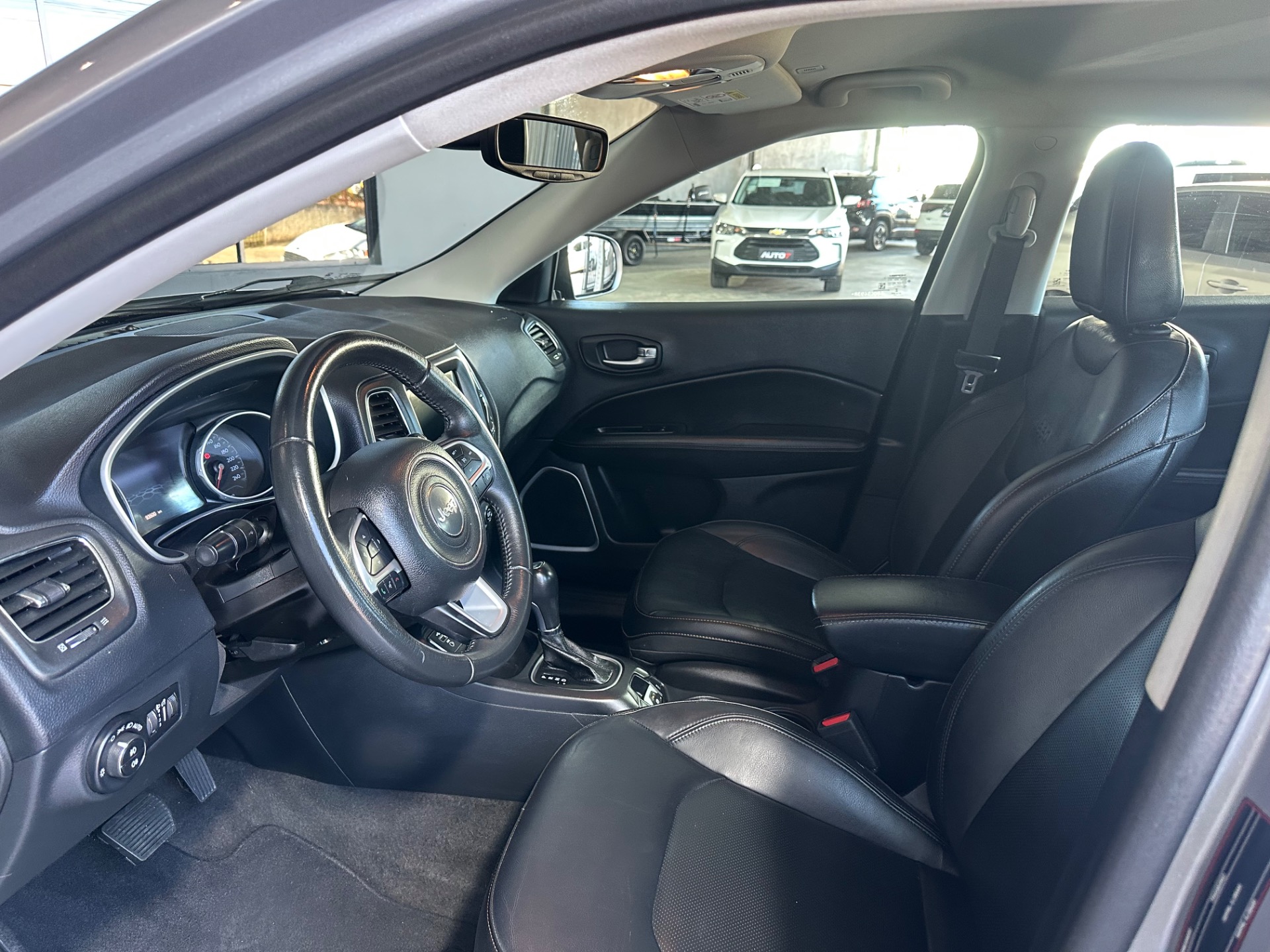 Jeep Compass Longitude 2.0 4X2 Flex 16V Aut. - foto 14