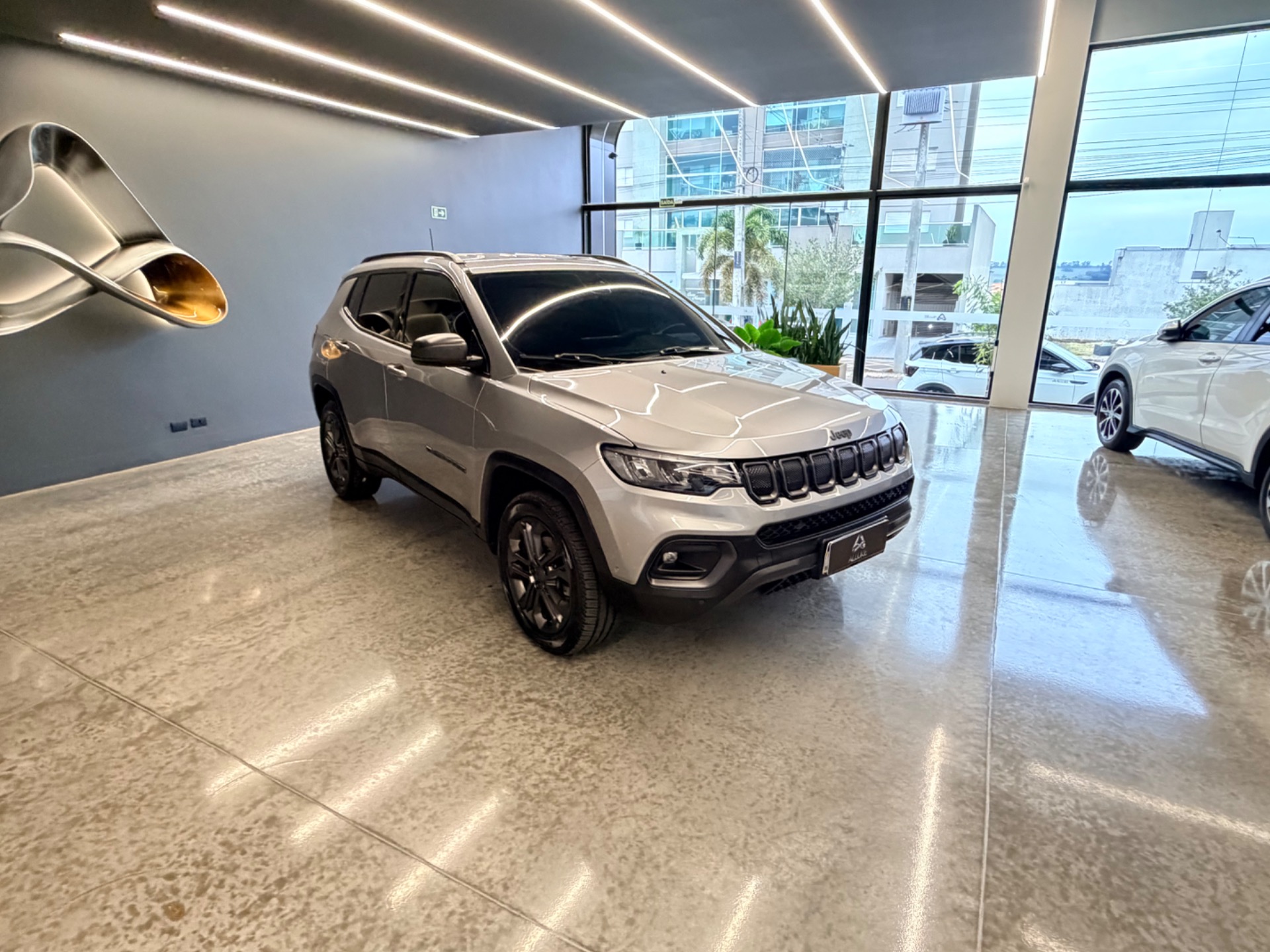 Jeep Compass Td 350 80 Anos 2.0 4X4 Die. Aut. - foto 3
