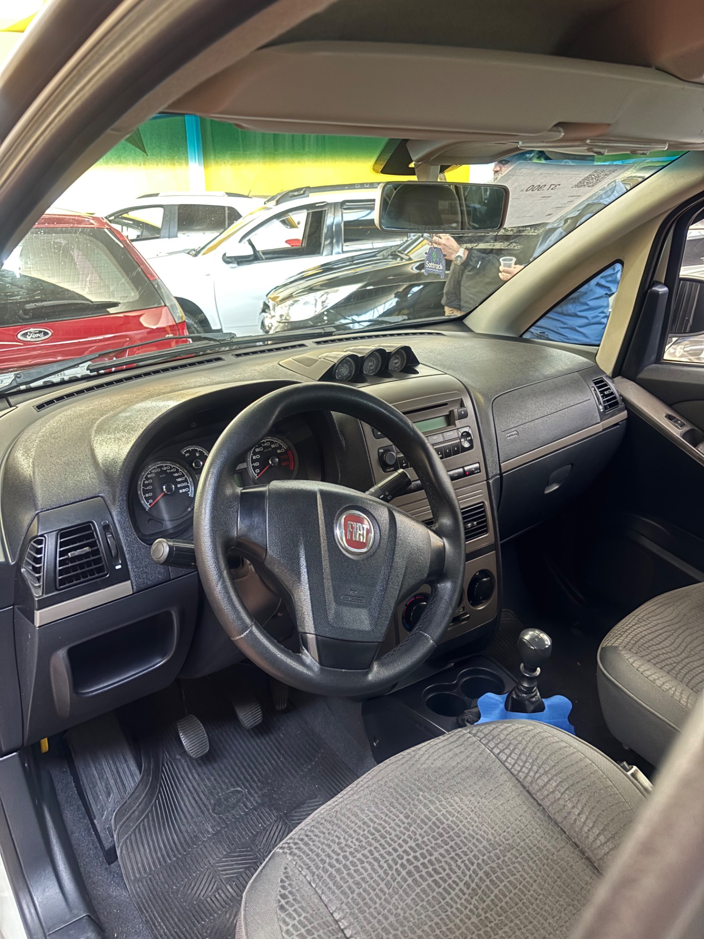 Fiat Idea Advent. Adv.locker 1.8 MPI Flex 5P - foto 8