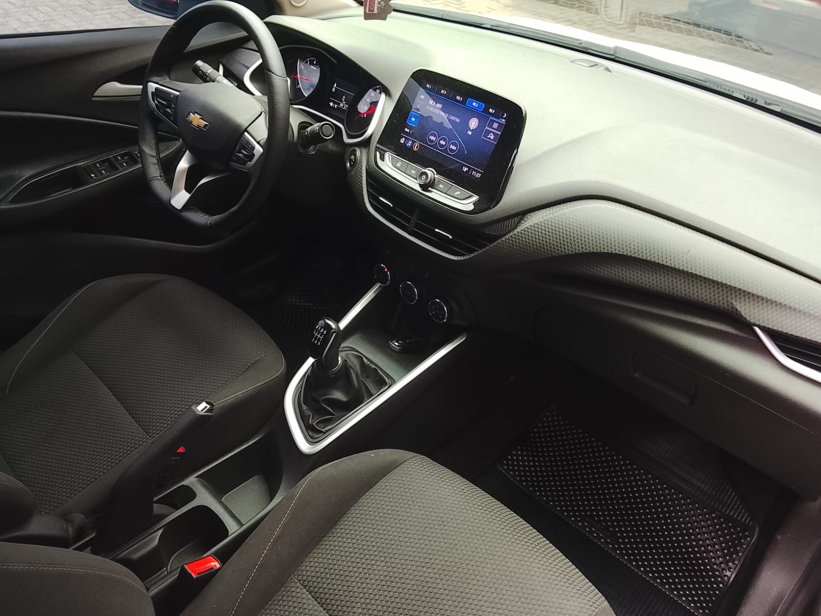 Chevrolet Onix Hatch LT 1.0 12V Tb Flex 5P Mec. - foto 12