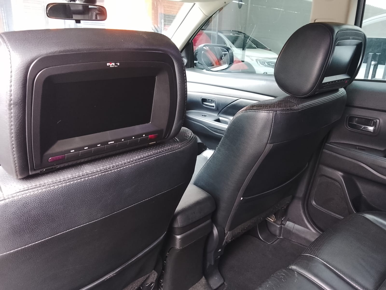 Mitsubishi Outlander 2.0 16V 160cv Aut. - foto 12
