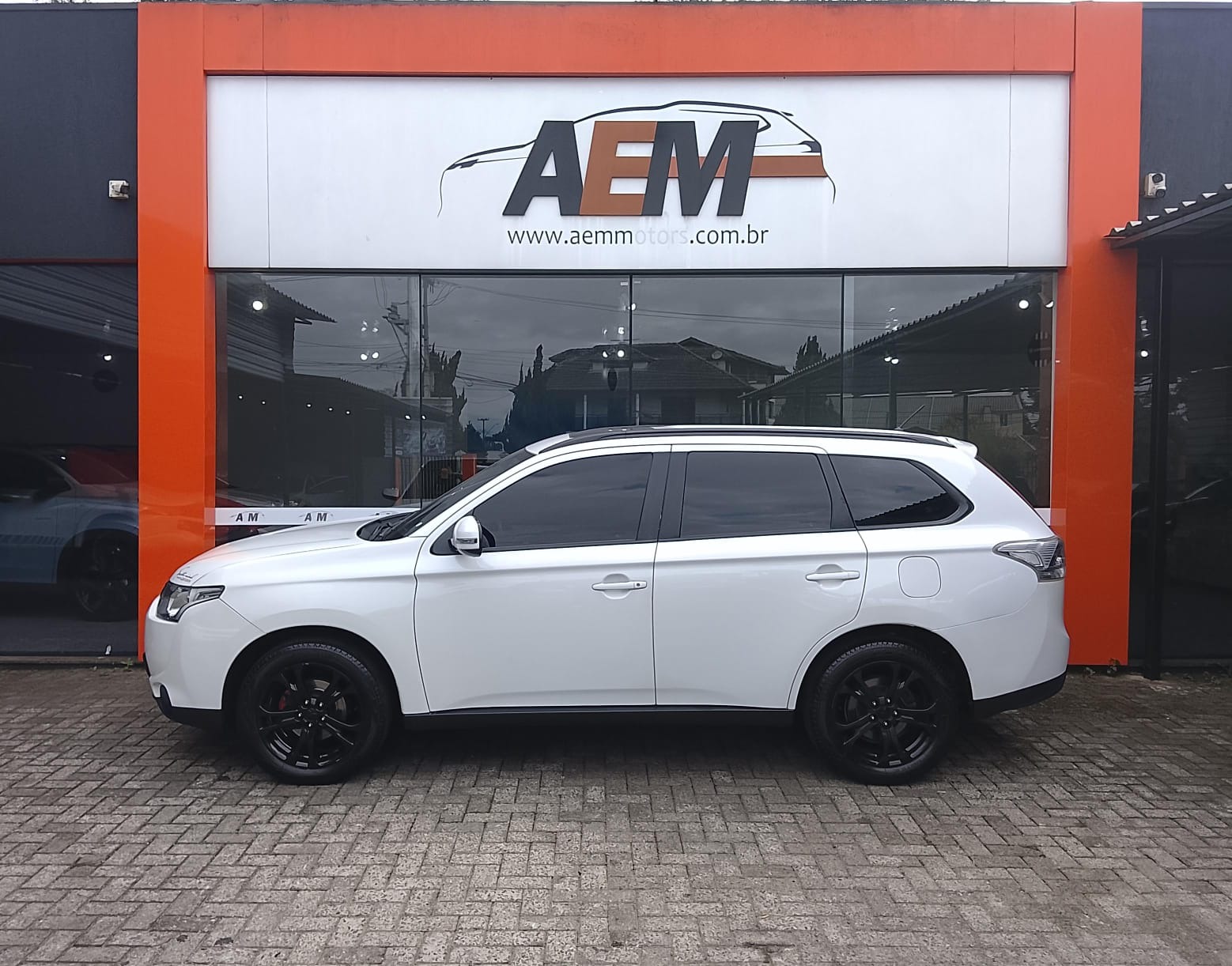 Mitsubishi Outlander 2.0 16V 160cv Aut. - foto 4