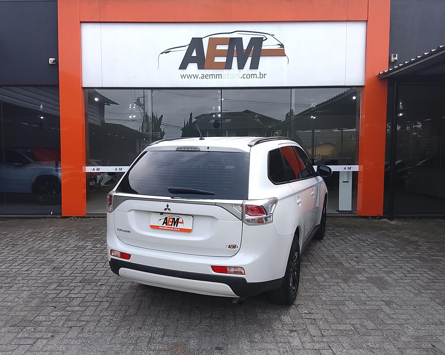 Mitsubishi Outlander 2.0 16V 160cv Aut. - foto 16