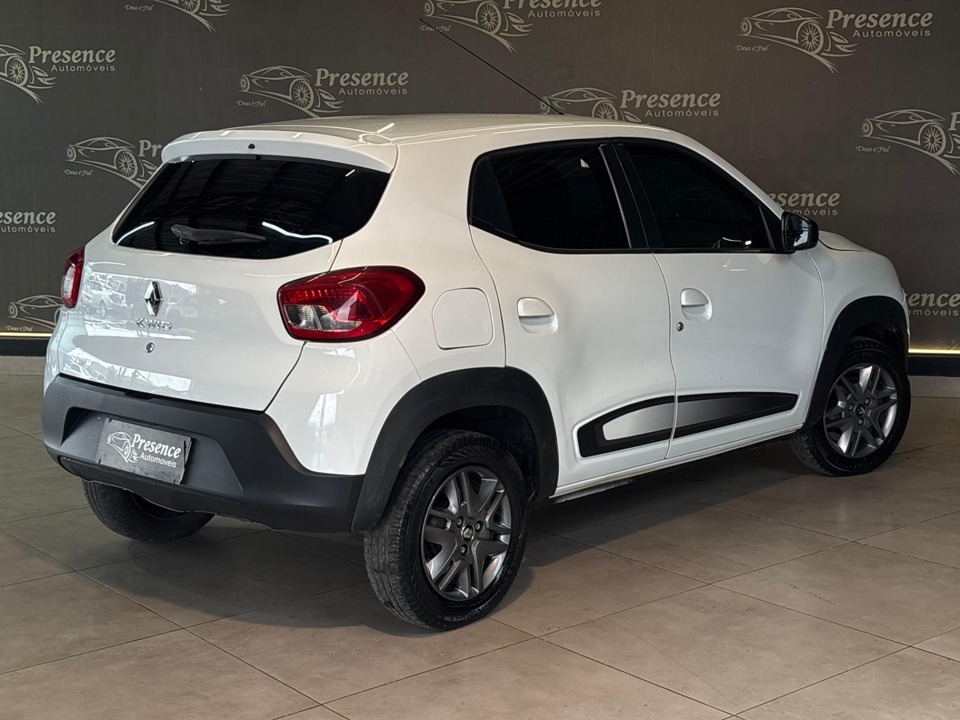 Renault Kwid Intense 1.0 Flex 12V 5P Mec. - foto 5