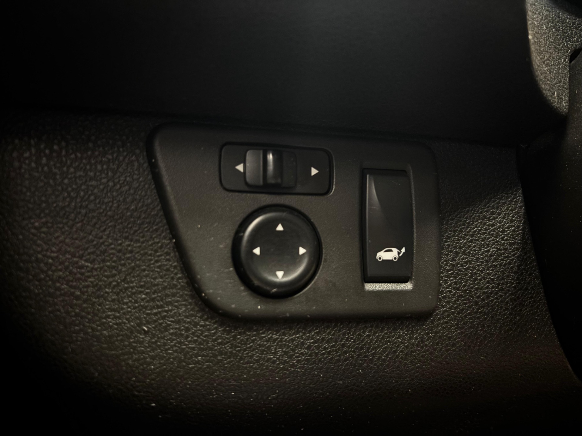 Renault Kwid Intense 1.0 Flex 12V 5P Mec. - foto 12