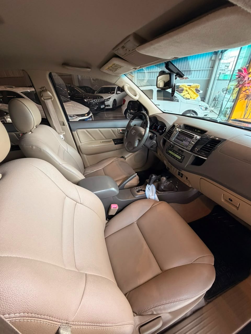 Toyota Hilux Srv D4 D 4X4 3.0 TDI Dies. Automático - foto 7