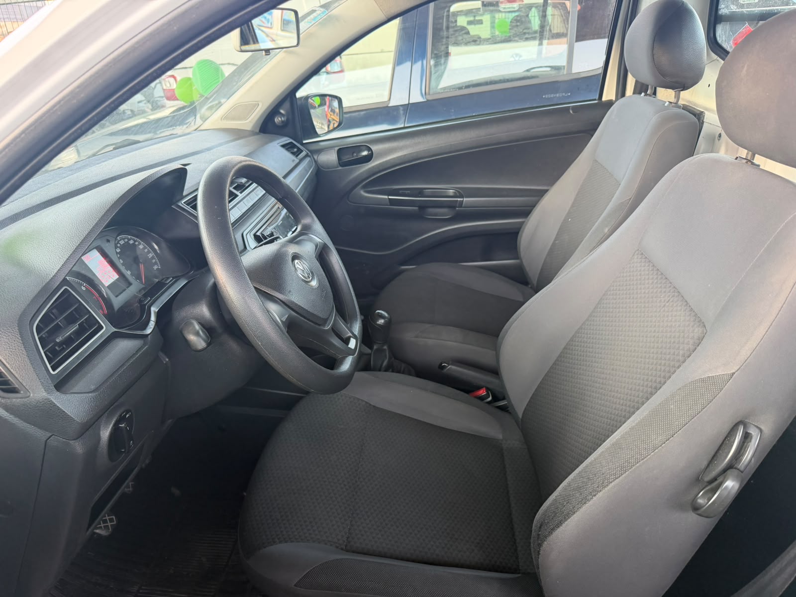 Volkswagen Saveiro Robust 1.6 Total Flex 8V - foto 6