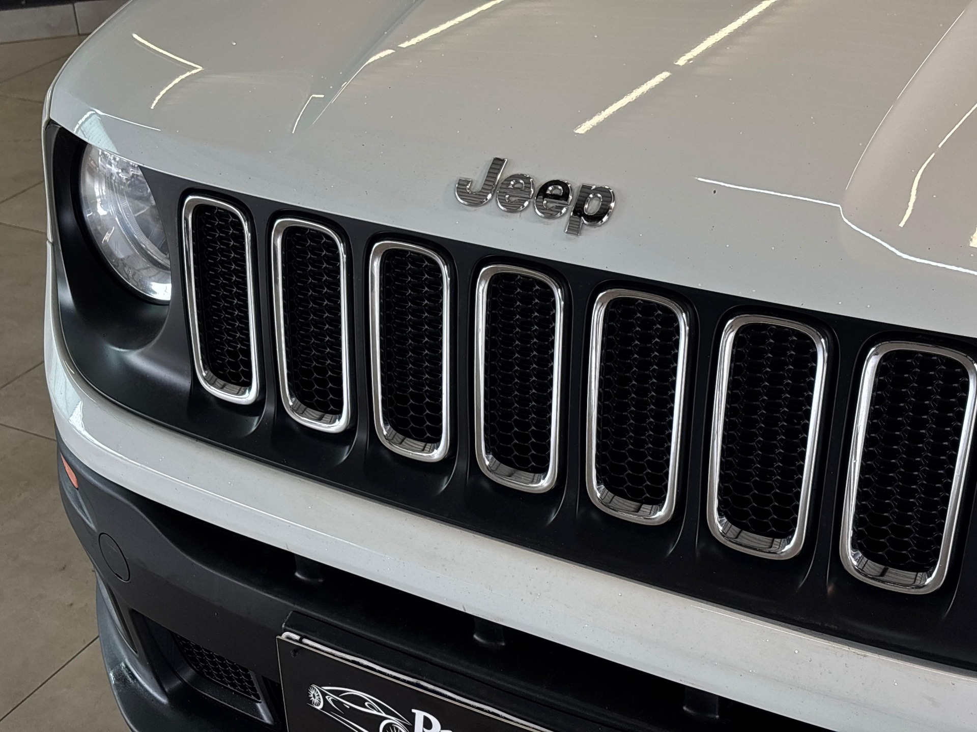 Jeep Renegade 1.8 4X2 Flex 16V Aut. - foto 4