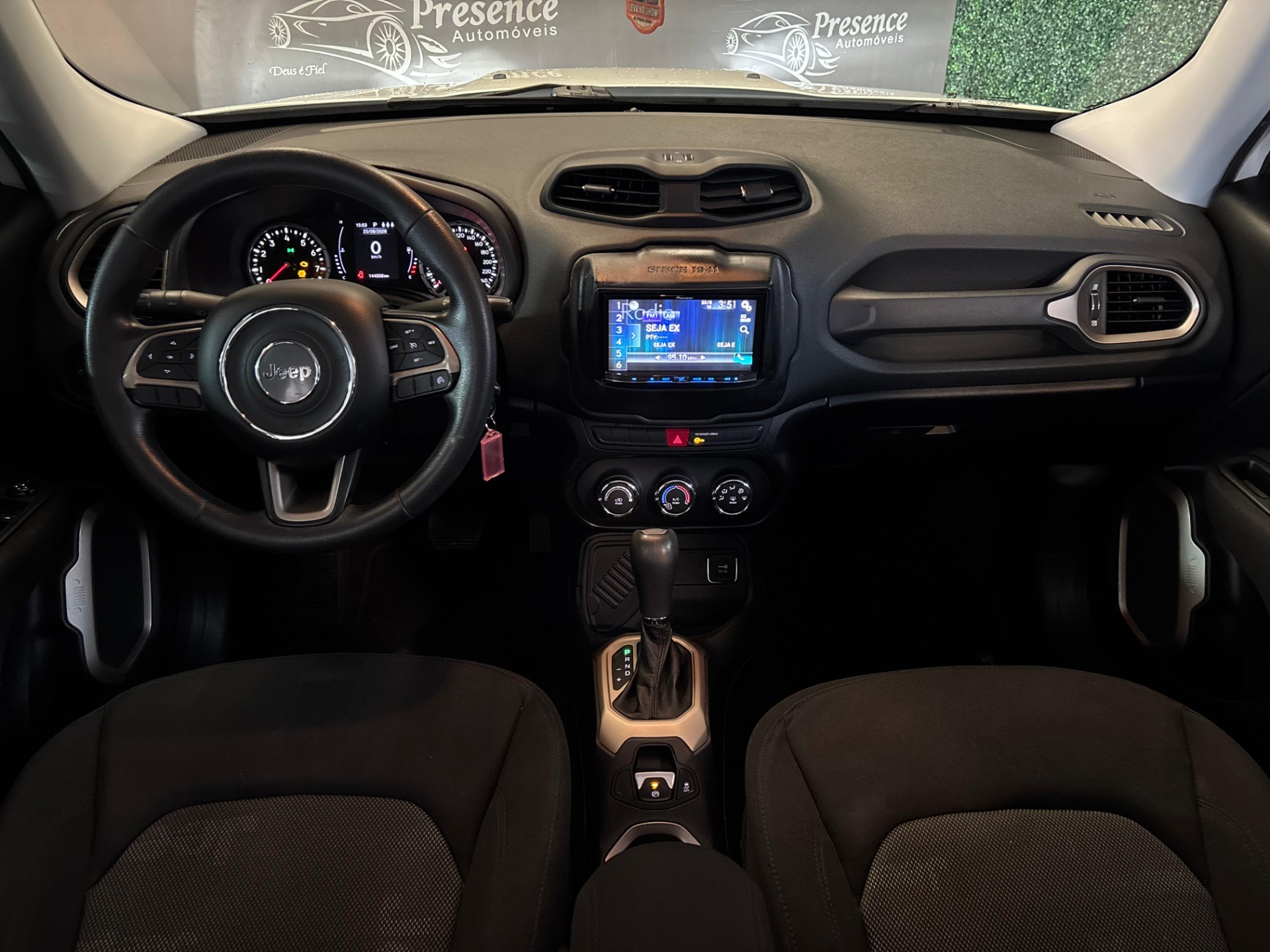 Jeep Renegade 1.8 4X2 Flex 16V Aut. - foto 18