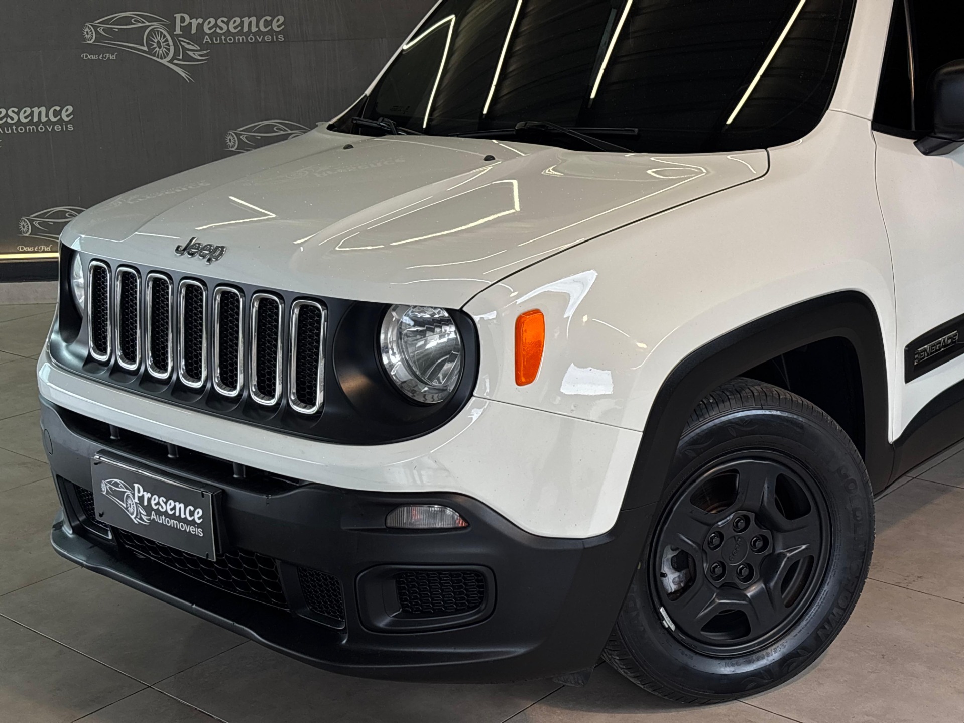 Jeep Renegade 1.8 4X2 Flex 16V Aut. - foto 2