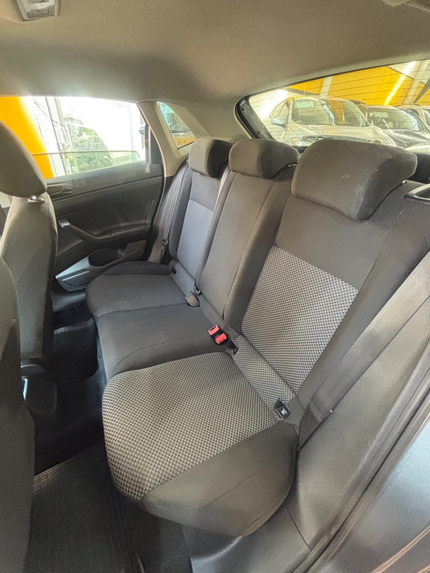 Volkswagen Polo 1.0 Flex 12V 5P - foto 4