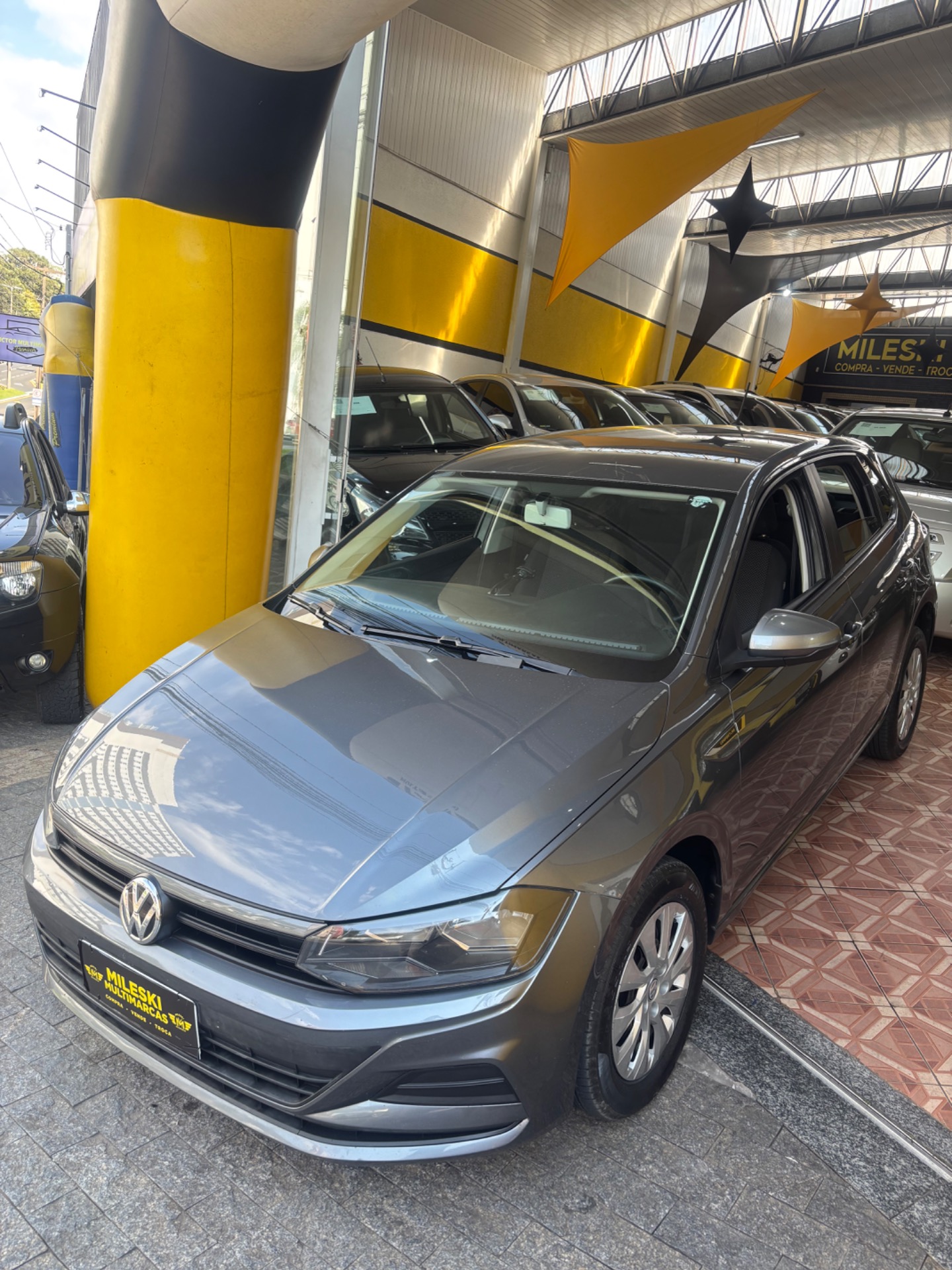 Volkswagen Polo 1.0 Flex 12V 5P - foto 8