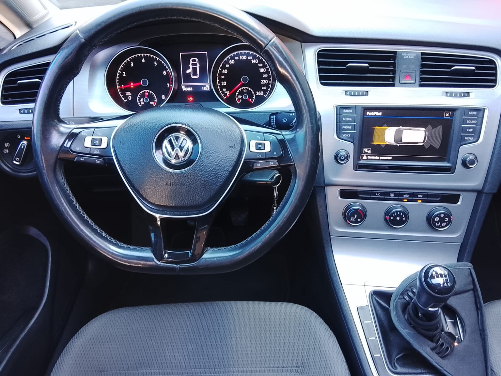 Volkswagen Golf Comfortline 1.0 TSI Total Flex Mec. - foto 5