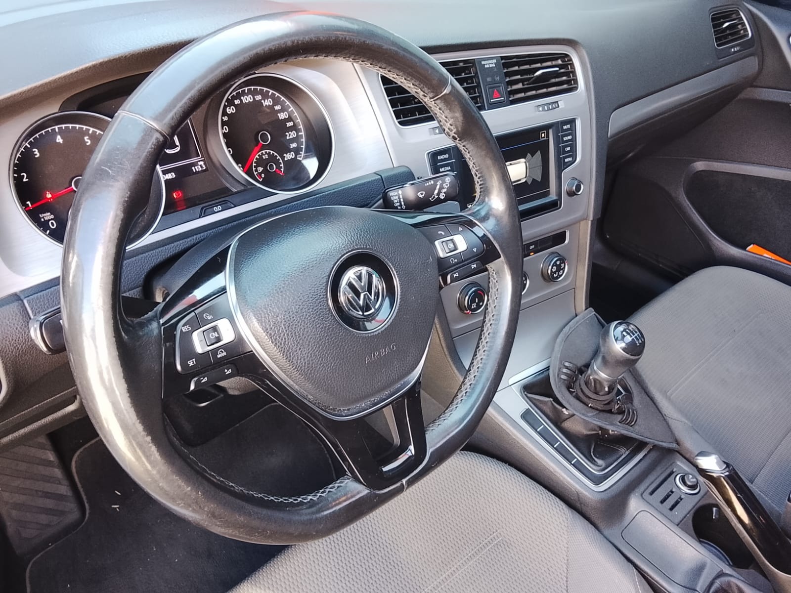 Volkswagen Golf Comfortline 1.0 TSI Total Flex Mec. - foto 7