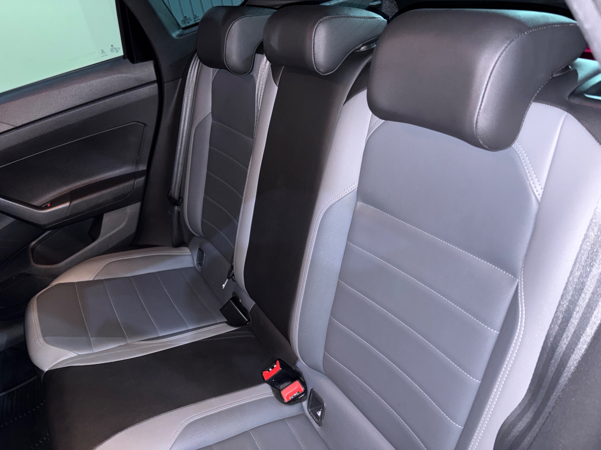 Volkswagen Nivus Highline 1.0 200 TSI Flex Aut. - foto 8