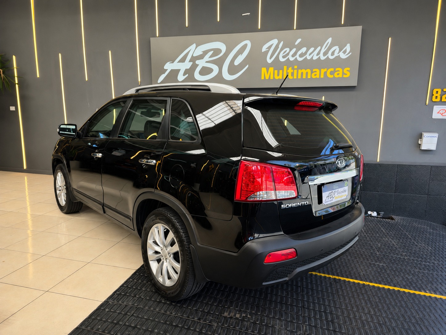 Kia Sorento 3.5 V6 24V 4X2 Aut. - foto 2